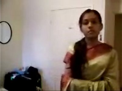 INDIAN - Cute Girl Sripping Saree exposing her boobies